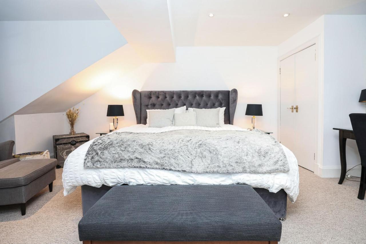Luxury 3 Bed Royal Mile Apartment Единбург Екстериор снимка