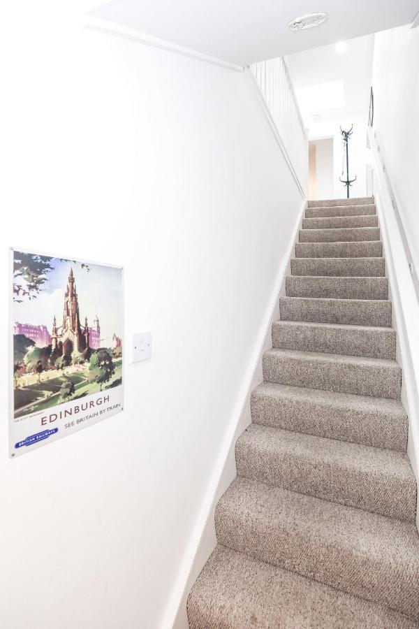 Luxury 3 Bed Royal Mile Apartment Единбург Екстериор снимка